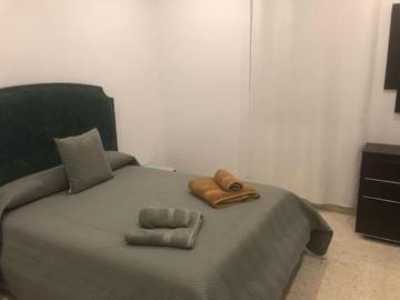 Gîte pour 4 personnes, avec terrasse à Lora del Río