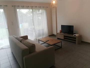 Gîte pour 7 personnes, avec terrasse à Saint-André-de-Cubzac