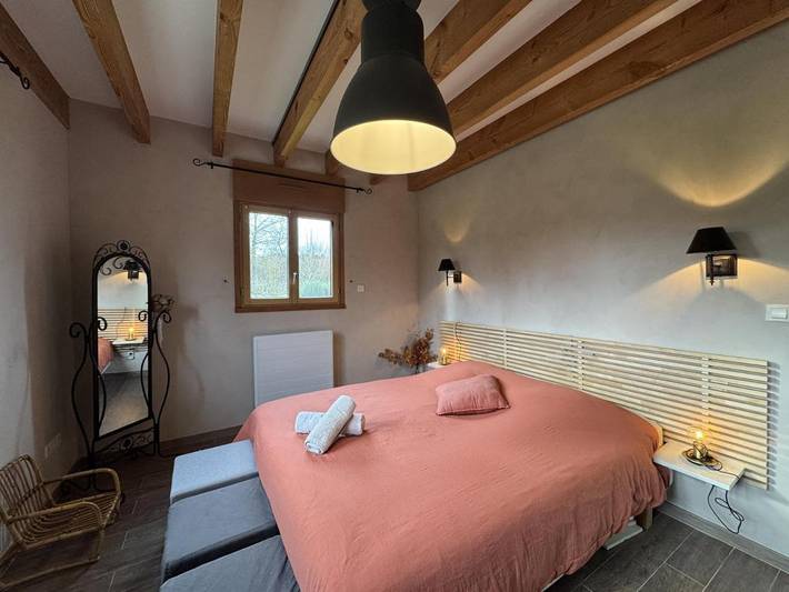 Location de vacances pour 10 personnes, avec jardin et piscine à La Bazoge - 4