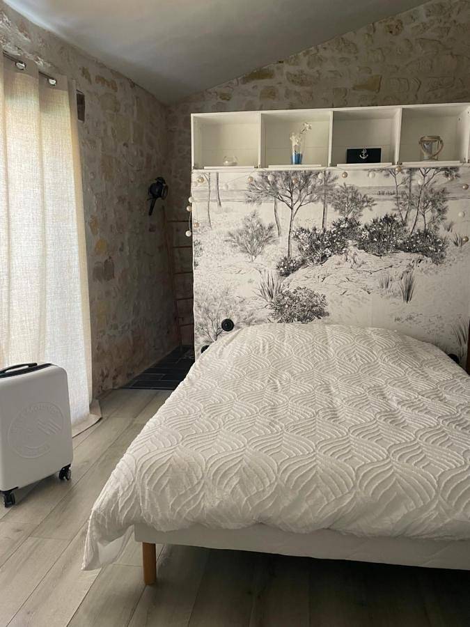 Location de vacances pour 6 personnes, avec terrasse à Tizac-de-Curton - 4