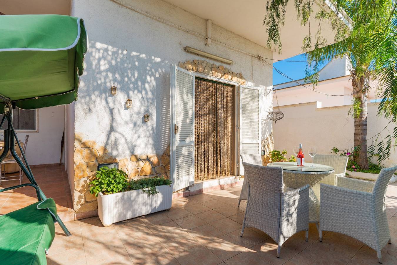 Villa 'Villetta A Torre Lapillo' avec vue sur la mer, terrasse partagée et climatisation in Porto Cesareo, Golfe de Tarente