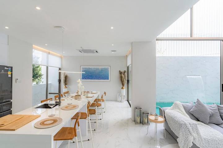 Chalet para 8 personas, con piscina para niños y vistas además de piscina y jardín - 1