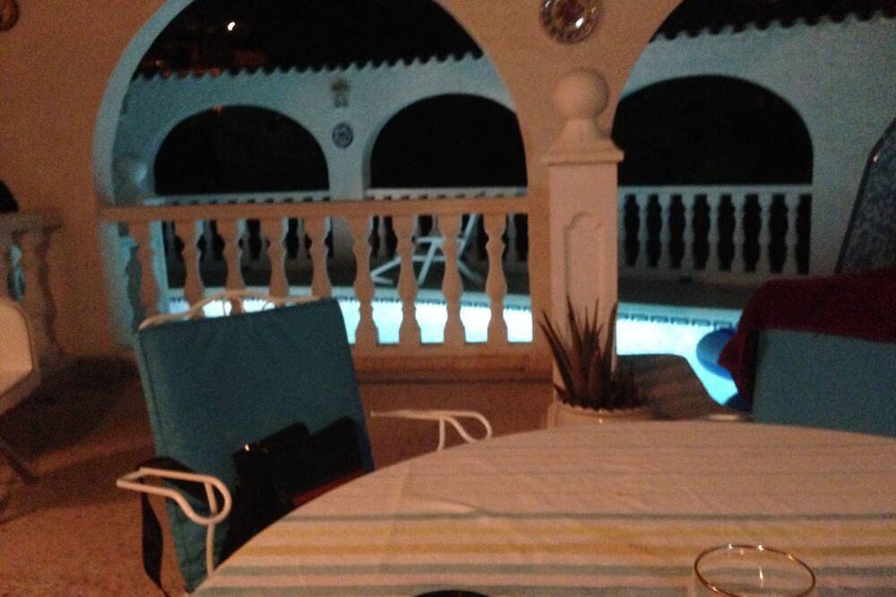 Villa Benidorm Altea in la Nucia, Costa Blanca