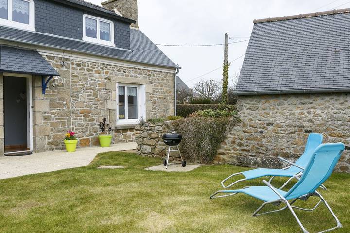 Gîte pour 5 personnes, avec terrasse et jardin