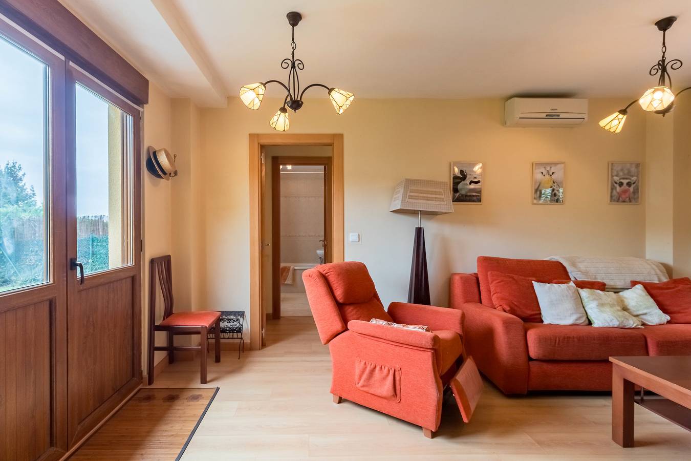 Ganze Wohnung, Ferienwohnung 'Con Jardín Privado' mit Bergblick, privatem Garten und Wi-Fi in Pesués, Val de San Vicente