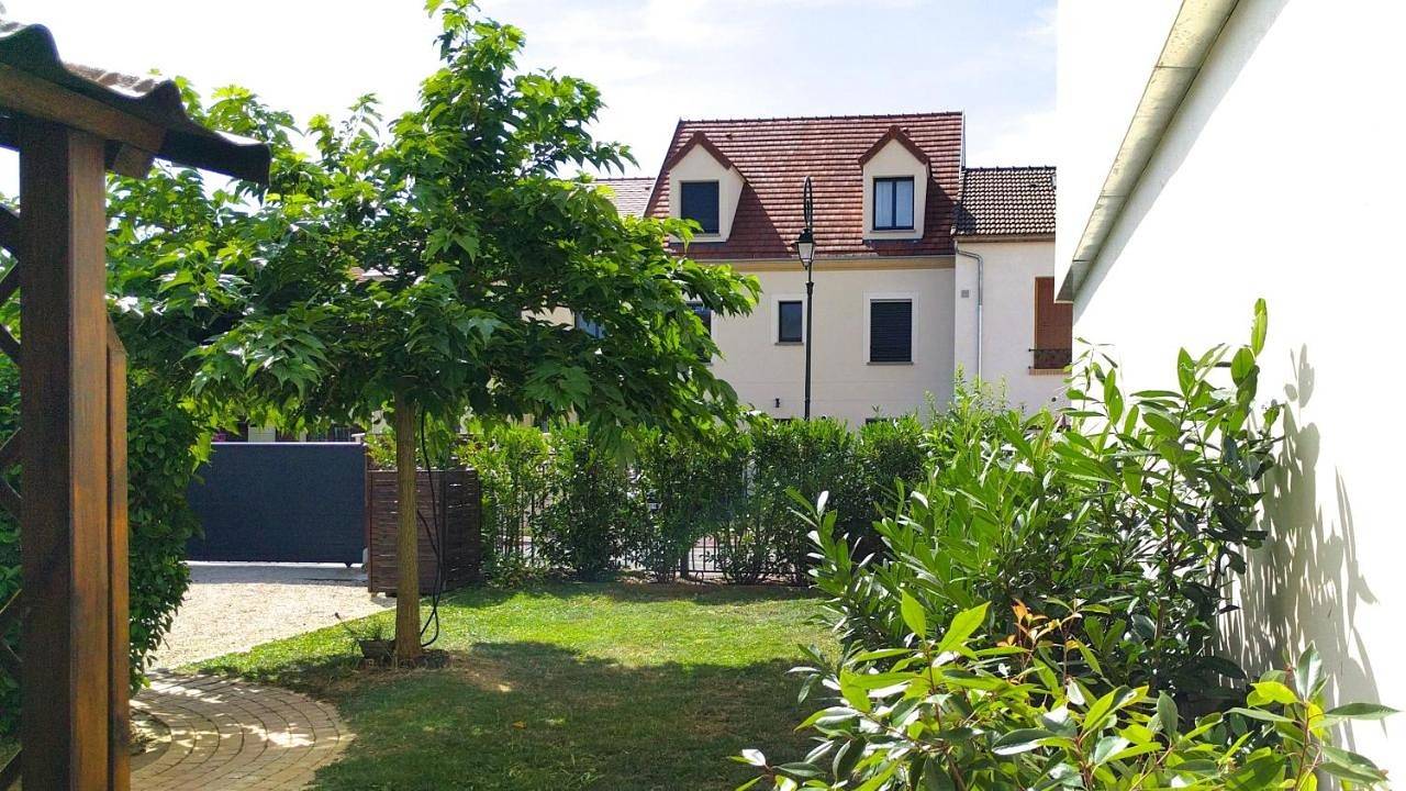 Appartement entier, Two-Bedroom Apartment in Clamart, Hauts-de-Seine