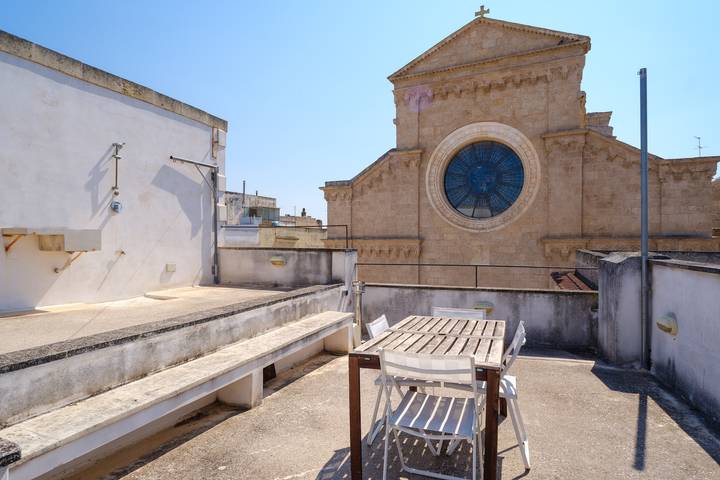 Holiday Home 'Dimora Storica Maruggio' with Terrace & A/C in Maruggio, Gulf of Taranto