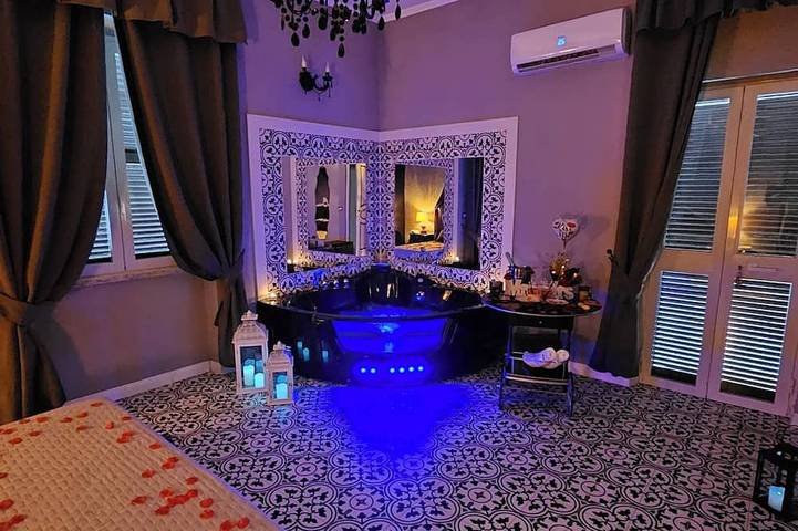 Apartament wakacyjny dla 2 osób, z jacuzzi w Anzio