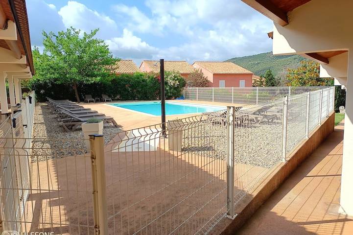 Location de vacances pour 8 personnes, avec piscine et terrasse dans Cap Corse