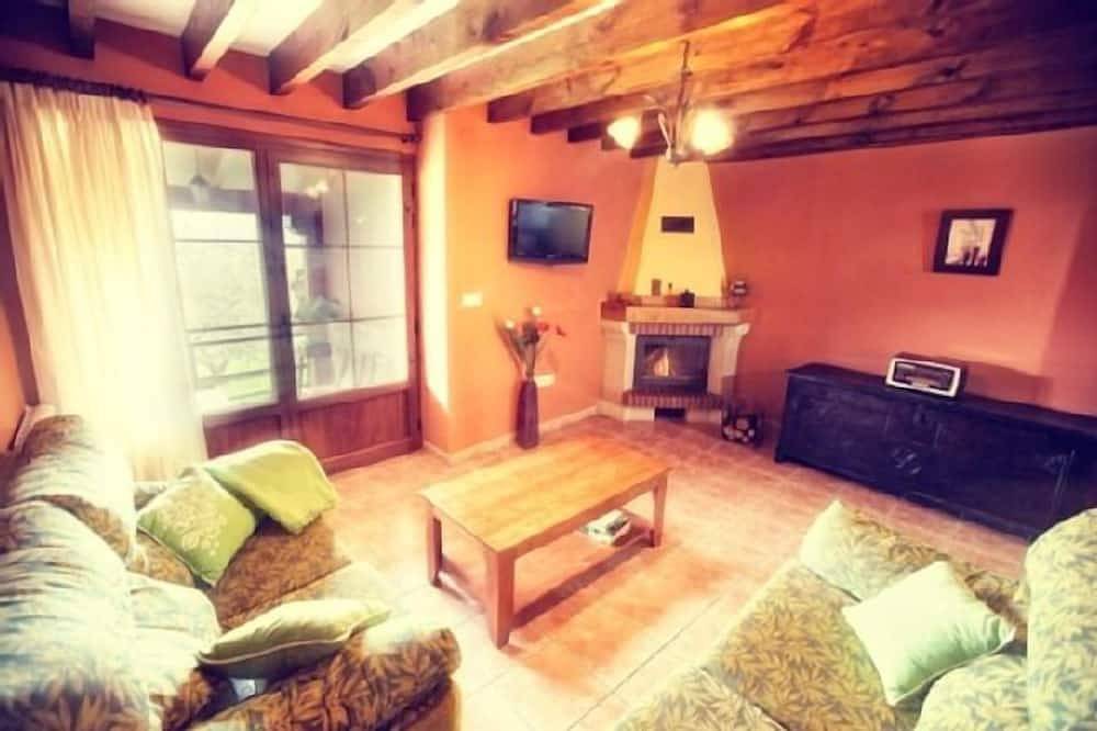 Casa Los Cantores 2 for 6 people in Piloña, Cordillera Cantábrica