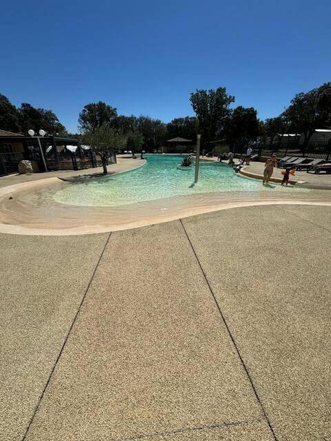 Camping pour 6 personnes, animaux acceptés dans la Région de nyons