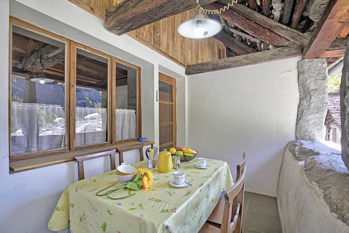 Rustico Val Bavona with Terraces for 4 in S. Carlo (Val Bavona), Cevio