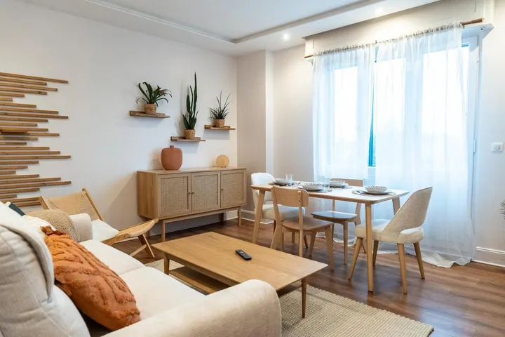 Ferienwohnung für 5 Personen, mit Ausblick und Terrasse sowie Garten - 1