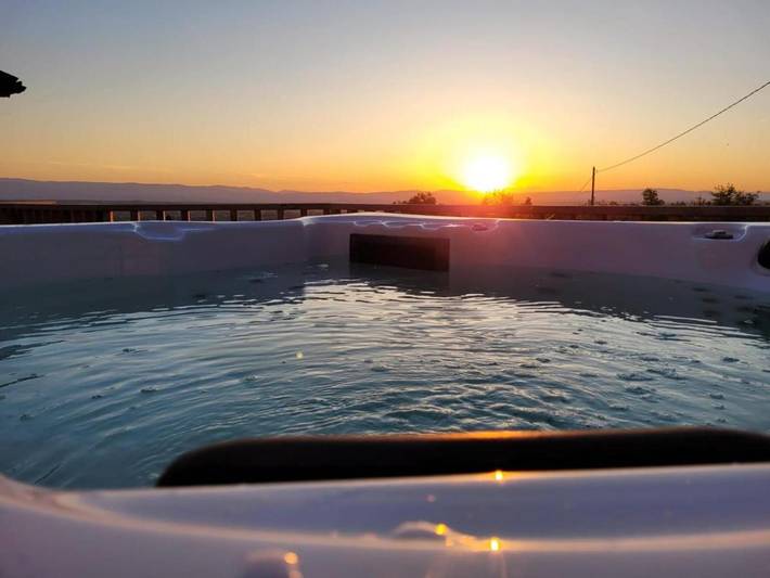 Location de vacances pour 8 personnes, avec balcon ainsi que piscine et jardin à Pouilly-lès-Feurs - 3