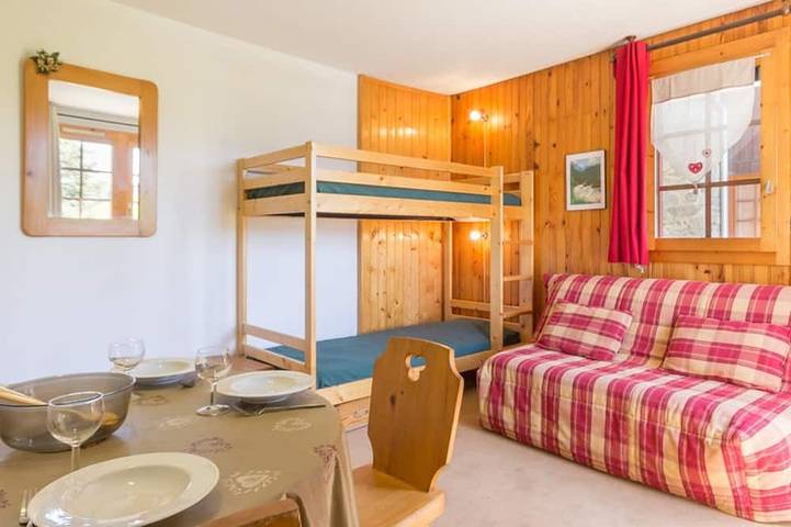 Appartement entier, Studio chaleureux au centre, balcon, proche pistes in Bellentre, La Plagne-Tarentaise