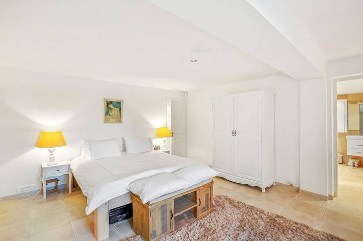 Villa pour 8 personnes, avec Terrasse ainsi que Jardin et Piscine à Opio - 2