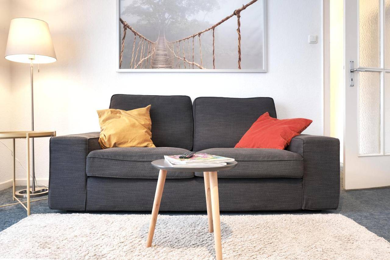 Two-Bedroom Apartment in Linksruhr, Mülheim an der Ruhr