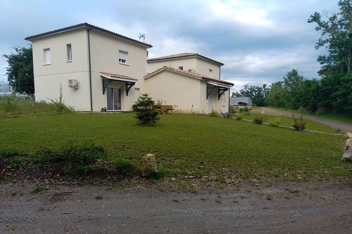 Location de vacances pour 4 personnes, avec jardin à Sainte-Livrade-sur-Lot - 4