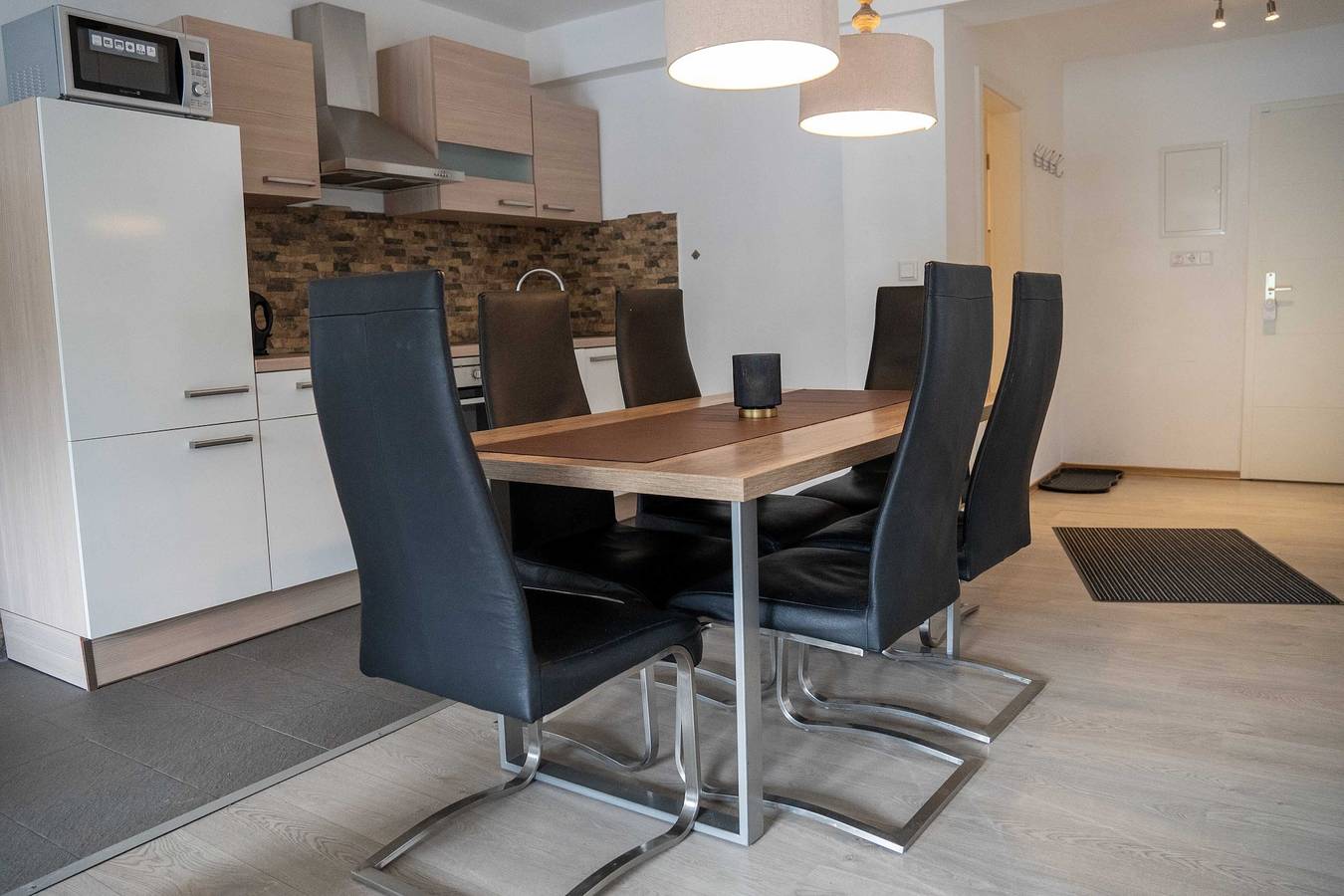 Ganze Wohnung, "Villa Nordhang - Apartment 5" mit Bergblick, offener Terrasse und Wlan in Winterberg, Hochsauerlandkreis