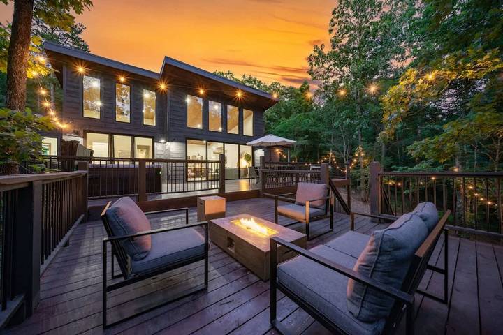 Vacation rental for 14 people, kid friendly in Oklahoma