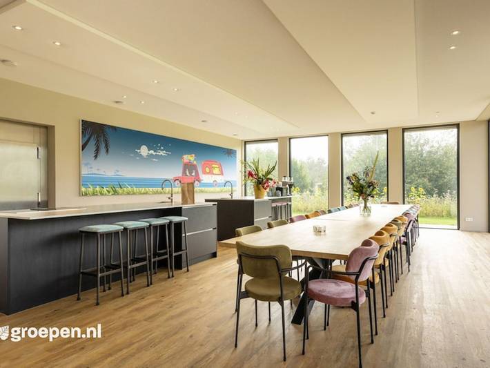 Vakantiehuis voor 24 personen, with terras and sauna as well as tuin, kindvriendelijk in Aalten