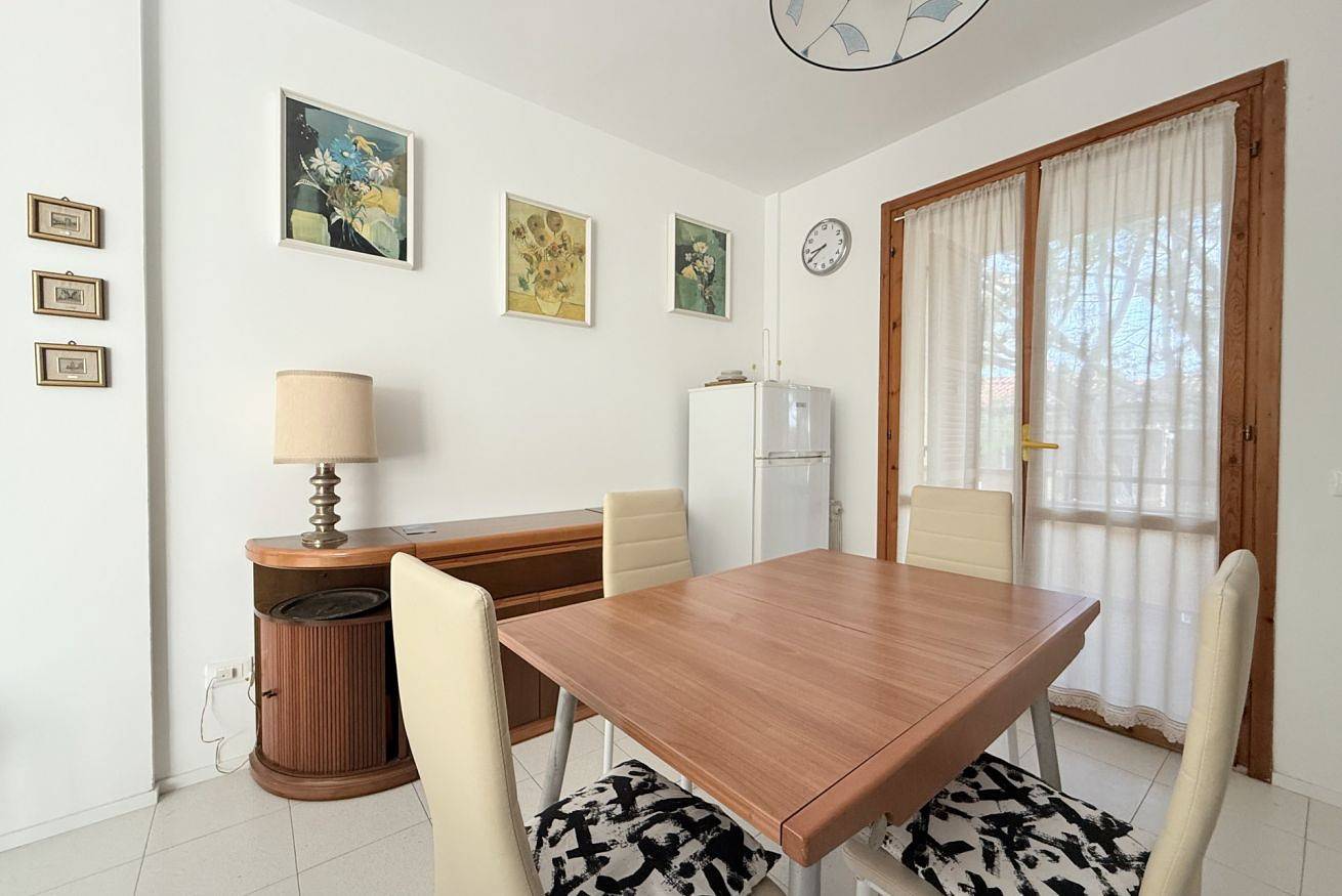 Entire apartment, N290 - Numana, comfortable three-room apartment with terrace overlooking the sea in Numana, Riviera del Conero