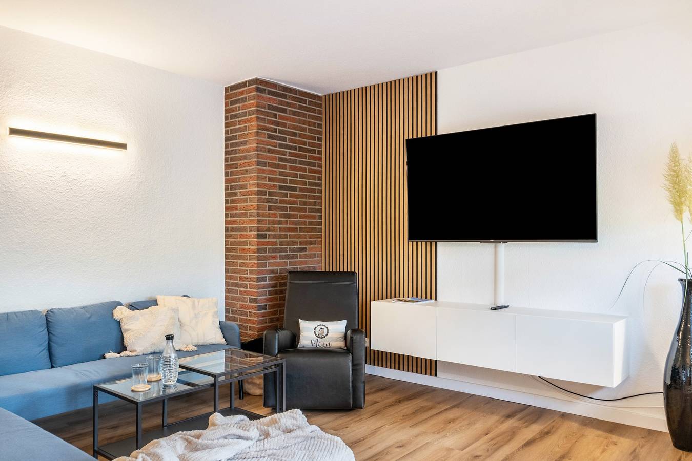 Ferienhaus 'Kuh' mit privater Terrasse, Balkon und Wlan in Wilhelmshaven, Nordseeküste