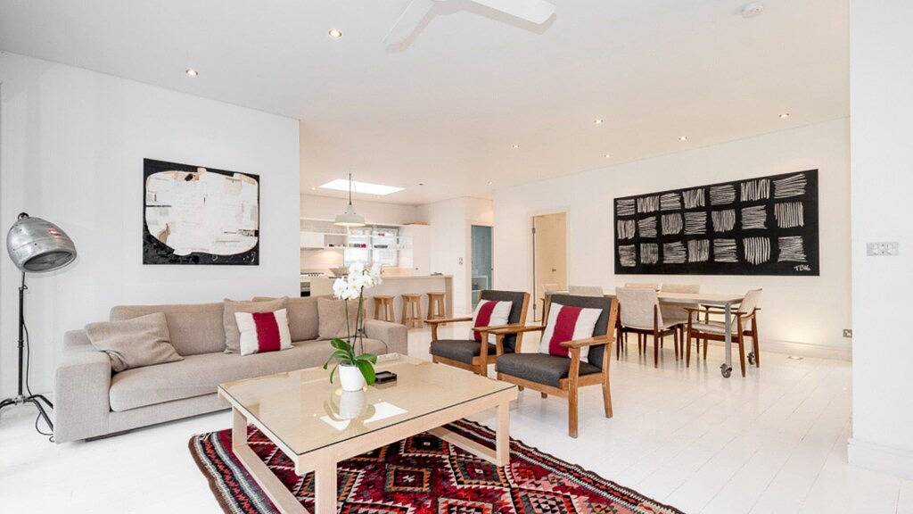 Pearl Beach House by Holidayco. in Pearl Beach, New South Wales