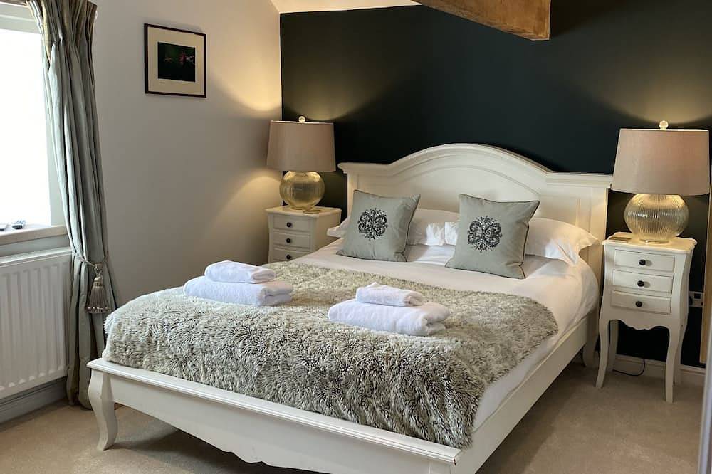 Brosterfield Suite - sleeps 2 guests  in 1 bedroom in Eyam, Derbyshire