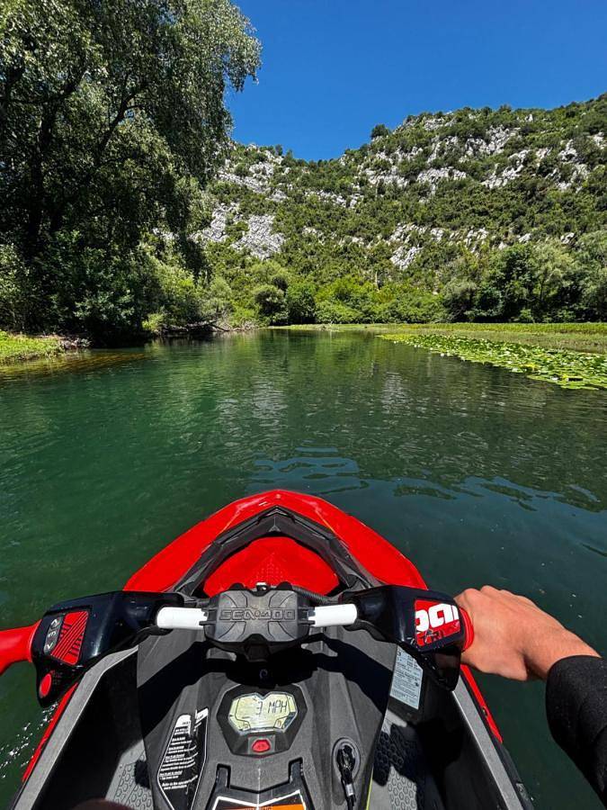 Boot für 2 Personen, mit Ausblick in Montenegro - 3