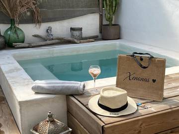 Gîte pour 2 personnes, avec terrasse et piscine au Grau-d'Agde