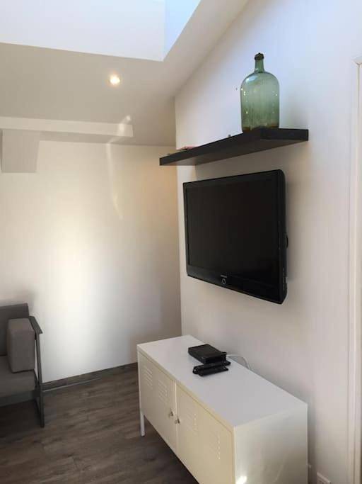 Vannes centre , maison 2 chambres avec jardin,Spa in Vannes, Côte des Mégalithes