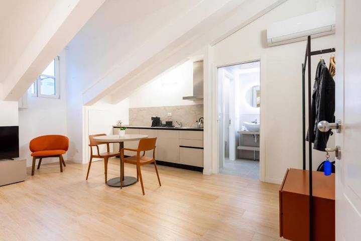Apartamento entero, Attic Studio Trieste Mazzini in Trieste, Provincia de Trieste