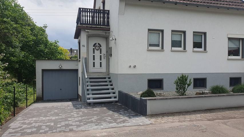 Ferienwohnung für 4 Personen, mit Garten und Balkon in Idar-Oberstein