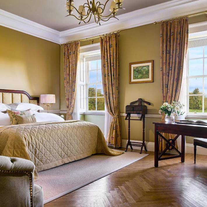 Hotel for 2 people, with Terrace and Hot tub as well as Garden and Pool in Castlemartyr