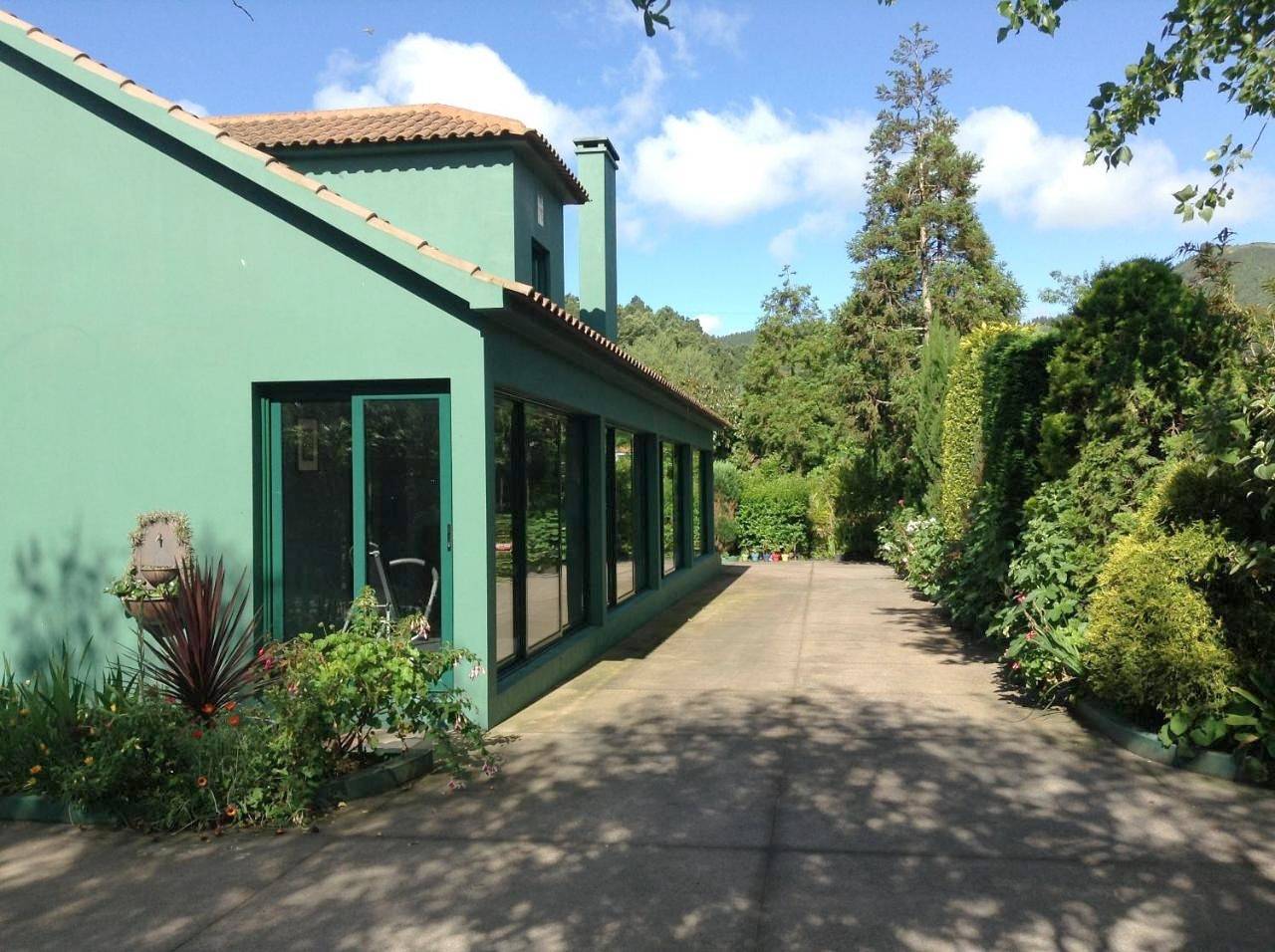Family Room in São Miguel Island, Furnas