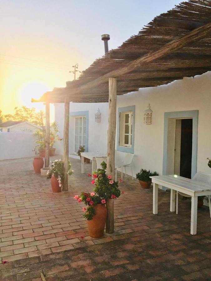 Ferienwohnung für 2 Personen, mit Terrasse und Garten sowie Pool