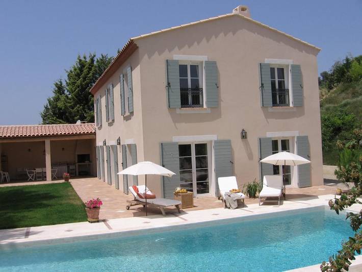 Villa pour 12 personnes, avec vue ainsi que jardin et piscine