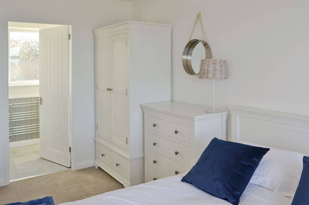 4 bedroom accommodation in Craster near Alnwick in Craster, Northumberland