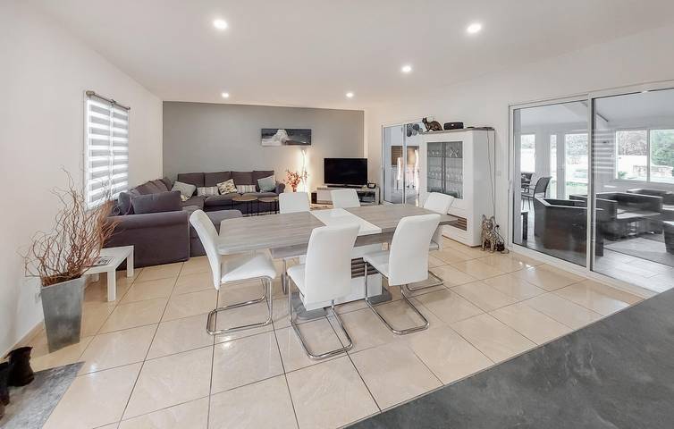 Location de vacances pour 10 personnes, avec jardin ainsi que terrasse et piscine à Linxe - 3