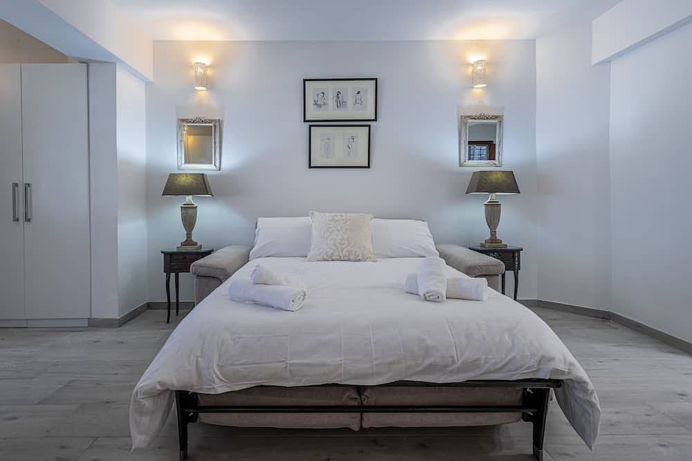 Ganze Wohnung, Newly renovated apartment with outdoor pool, in a coastal and country setting in Naxxar, Insel Malta