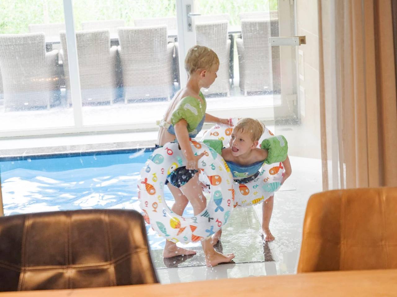 Luxus Villa mit Pool, Sauna und Nähe zum Meer in Colijnsplaat, Zeeuwse Kust