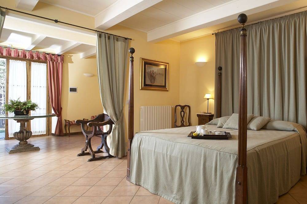 Ferienvilla mit Swimmingpool in Arezzo. in Castel Focognano, Casentino