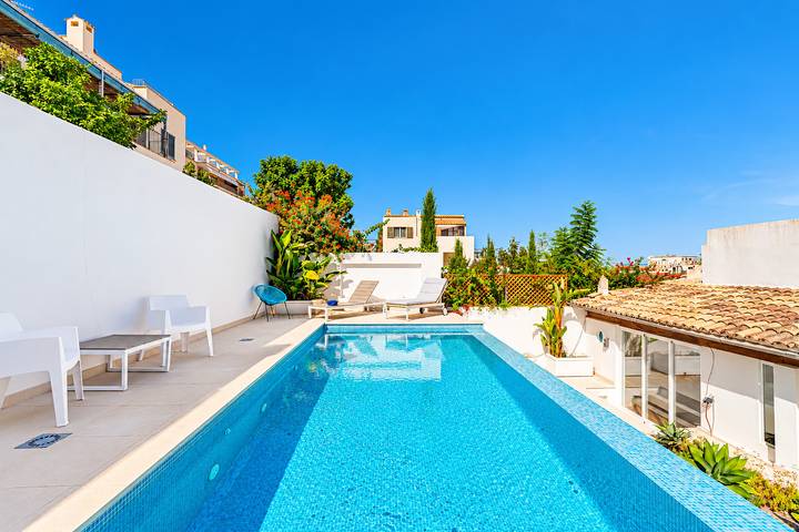 Ferienhaus für 6 Personen, mit Terrasse und Garten in Cala Major