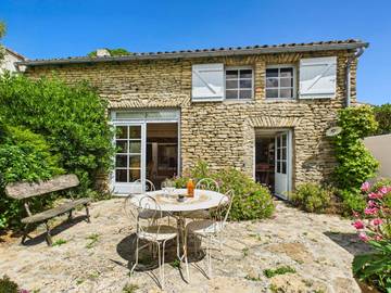 Cottage pour 4 personnes, avec terrasse à Les Portes-en-Ré