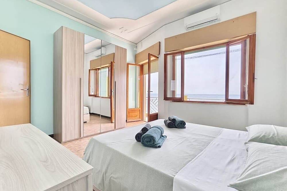 Villa Nina | Accesso diretto Spiaggia, giardino e Vista Mare in Poetto (Cagliari), Quartu Sant'Elena