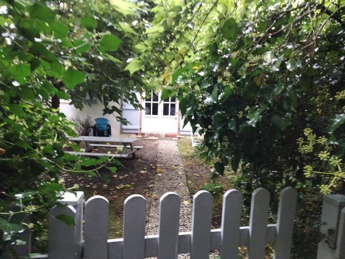 Gîte pour 2 personnes, avec jacuzzi et piscine ainsi que terrasse et jardin, animaux acceptés