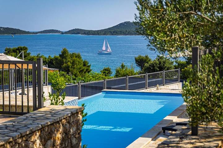Camping für 5 Personen, mit Terrasse und Garten sowie Pool und Ausblick in Drage (Pakoštane) - 3