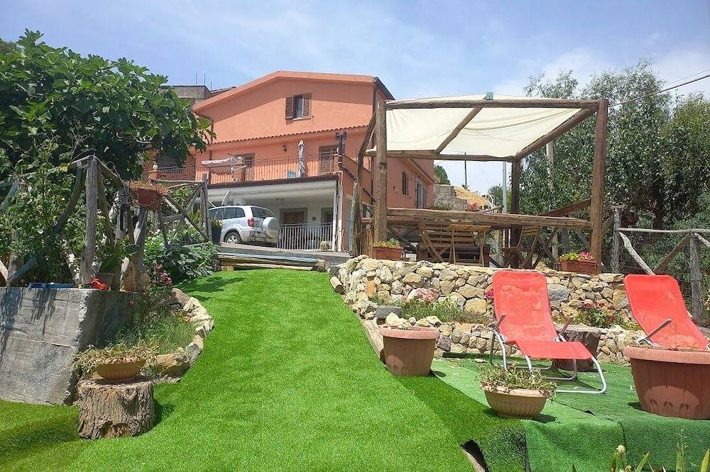 1 bedroom private vacation home in castelmola in Castelmola, Provincia di Messina