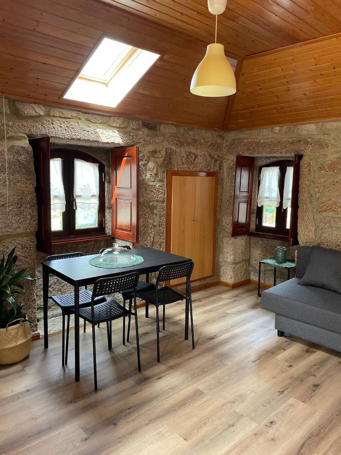 Casa de Férias 'Casa Da Quelha' com Vista para a Montanha, Wi-Fi e Ar Condicionado in Soajo, Parque Nacional da Peneda-Gerês